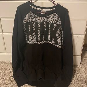 🖤Black Victoria’s Secret Long Crew Neck 🖤
